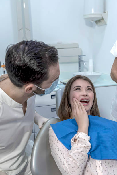 Best Emergency Tooth Extraction  in Midway, AR